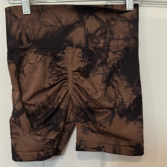 Black and Brown Tie-Dye Shorts - Picture 2 of 3